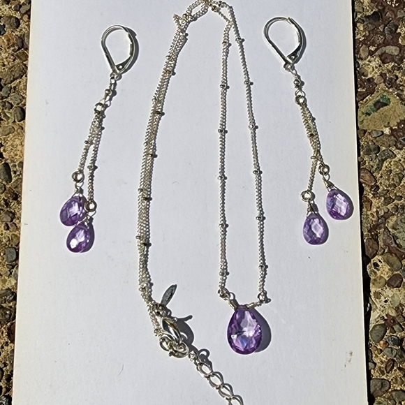 Avon Jewelry - Purple lavender petite Avon necklace with extender earrings set